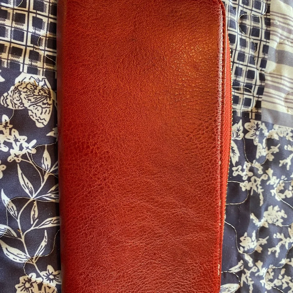 Wallet - Picture 1 of 3